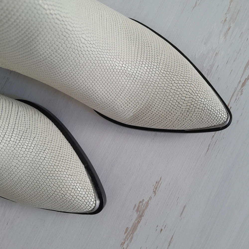 Calvin Klein Jeans Narice Ivory Pointed Toe Ankle Boots Block Heel Size 6